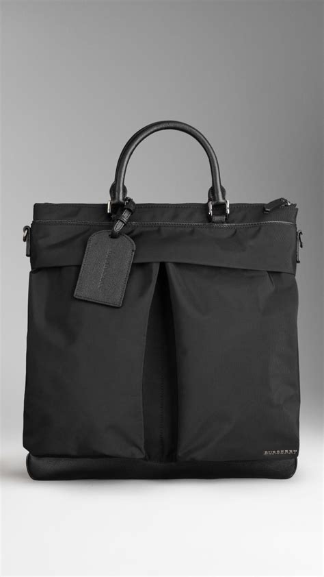 burberry borsa nylon grande bianca|thomas burberry handbags.